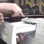 Сменете и отстранете диспенсъра