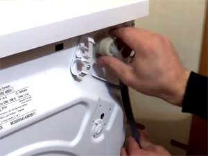 Replacing the washing machine inlet hose