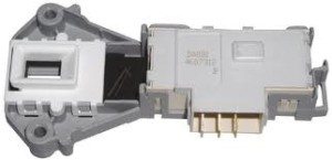 Washing machine door locking device