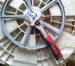 disassembling the washing machine drum