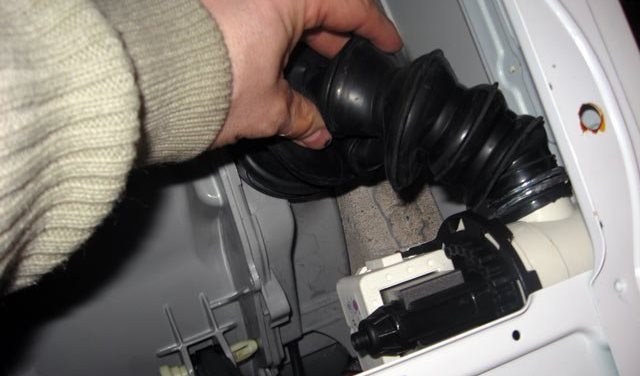 drain pipe in a washing machine