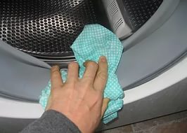 cleaning the rubber bands of a washing machine