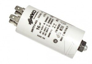 Каква е целта на кондензатора в пералнята?