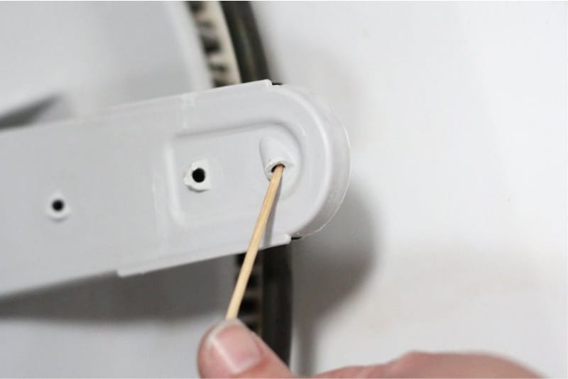 eliminating odors from the dishwasher