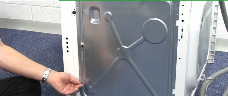 the bottom is covered with a lid, unscrew the screws