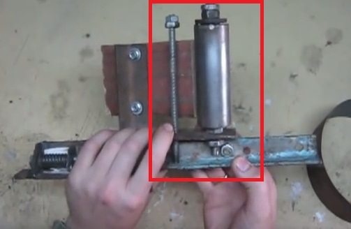 fastening the roller and stud