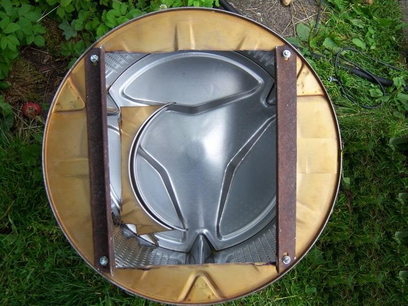 we screw the corner to the drum