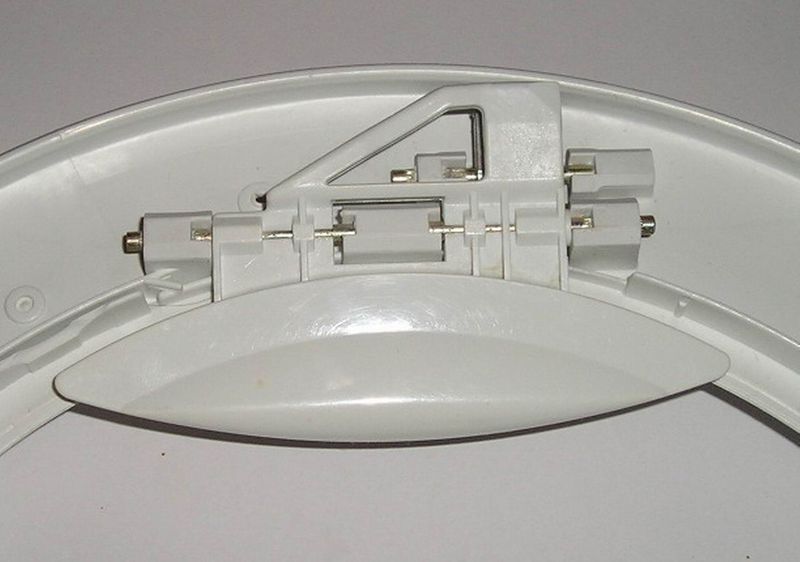 installing the handle