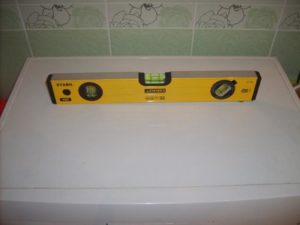 Как да нивелираме пералня