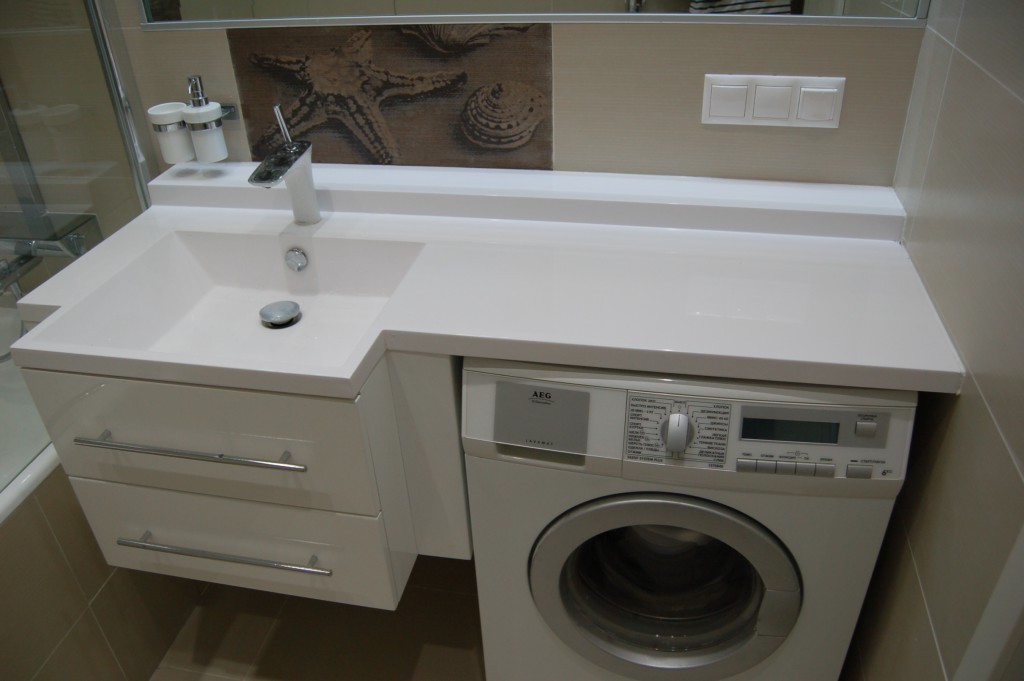 wall-mounted cabinet