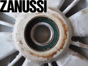 Смяна на лагер в пералня Zanussi Смяна на лагер в пералня Zanussi