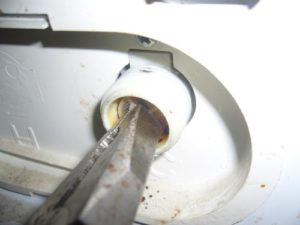 cleaning the inlet filter