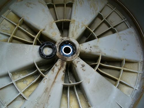The bearing in the car broke