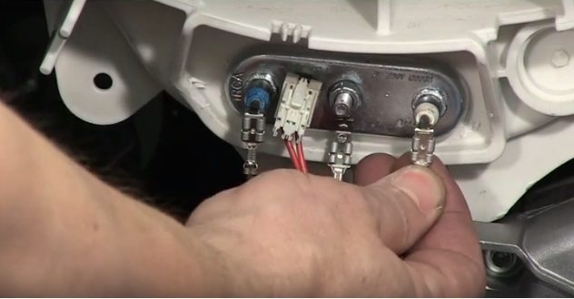 We check the heating element and the temperature sensor on the Gorenje