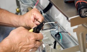 Моята съдомиялна машина Bosch не загрява вода - какво да правя?