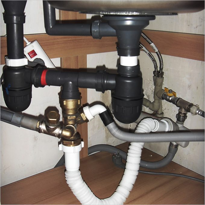 connection via a tee