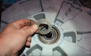 Bearing replacement on the SM Candy 4