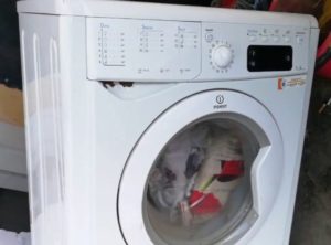 The drum doesn't spin in the Ariston 2