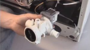 drain pump in Indesit