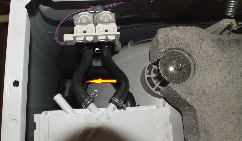 the dispenser hose may leak