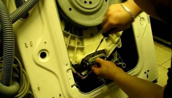 we remove the foreign object through the hole for the heating element