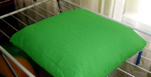 How to dry a pillow