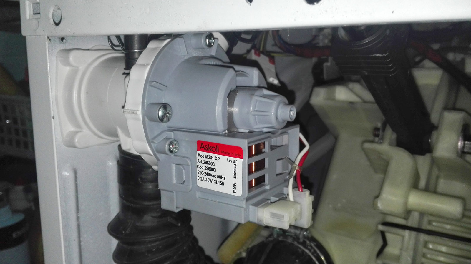 the pump can be screwed on