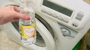 An overdose of vinegar can damage clothes and the washing machine.