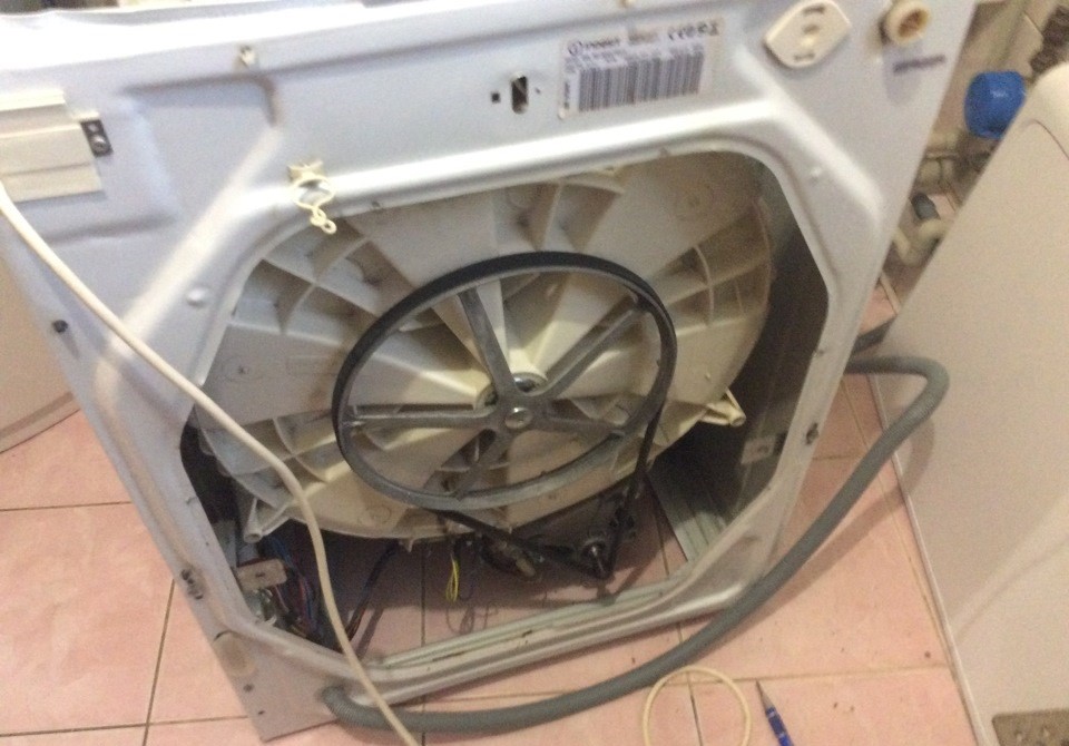 remove the back wall of the washing machine body