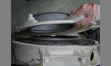 We saw the tank with a hacksaw along the seam