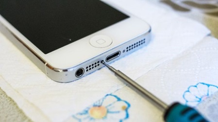 the bolts are not easy to unscrew