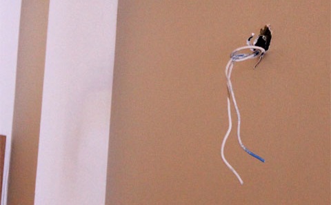 there might be a problem with the wiring