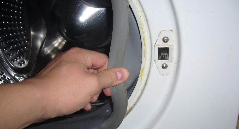 remove the LG CM cuff