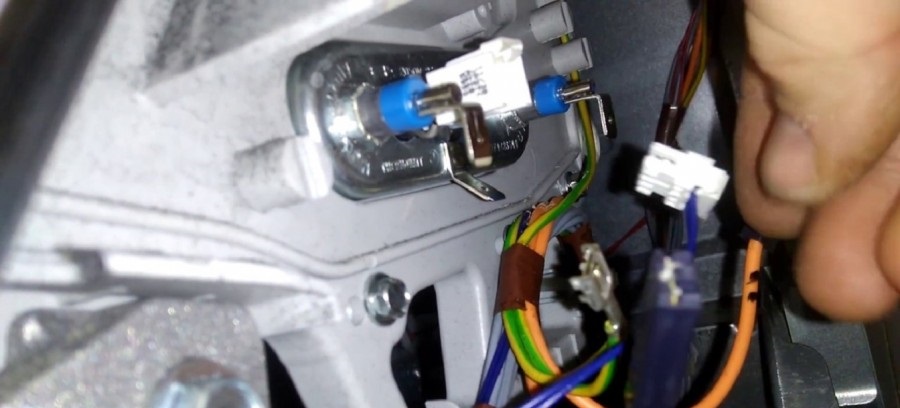 Replacing the heating element on a Whirlpool washing machine