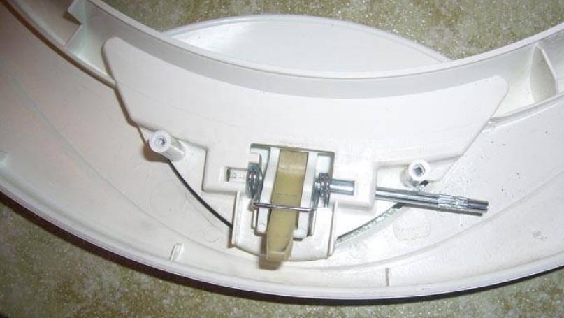 the door lock is damaged