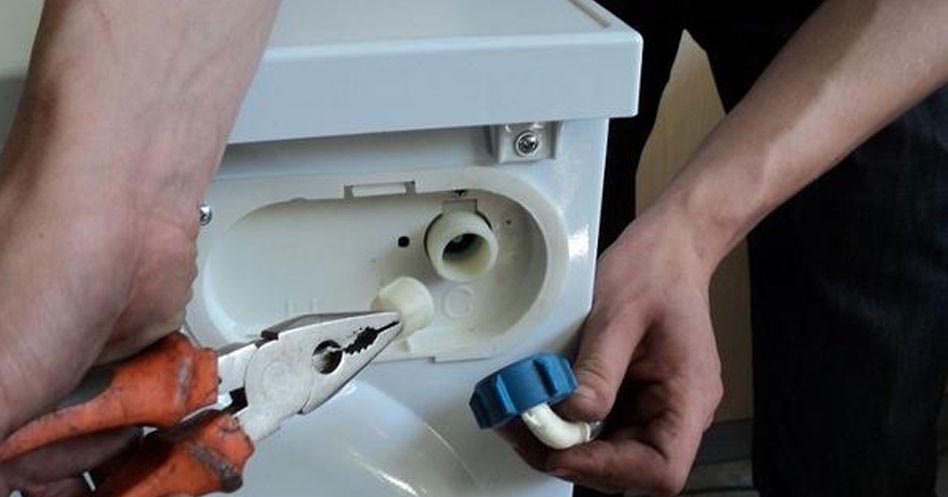 How to clean the filter mesh