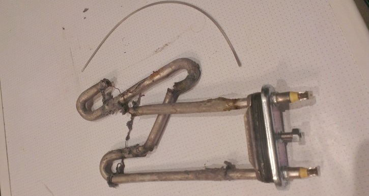 A bra underwire broke the heating element.