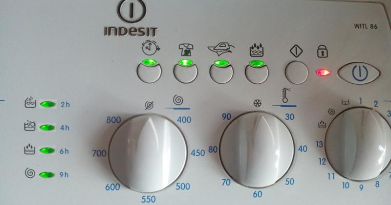 all indicators are flashing