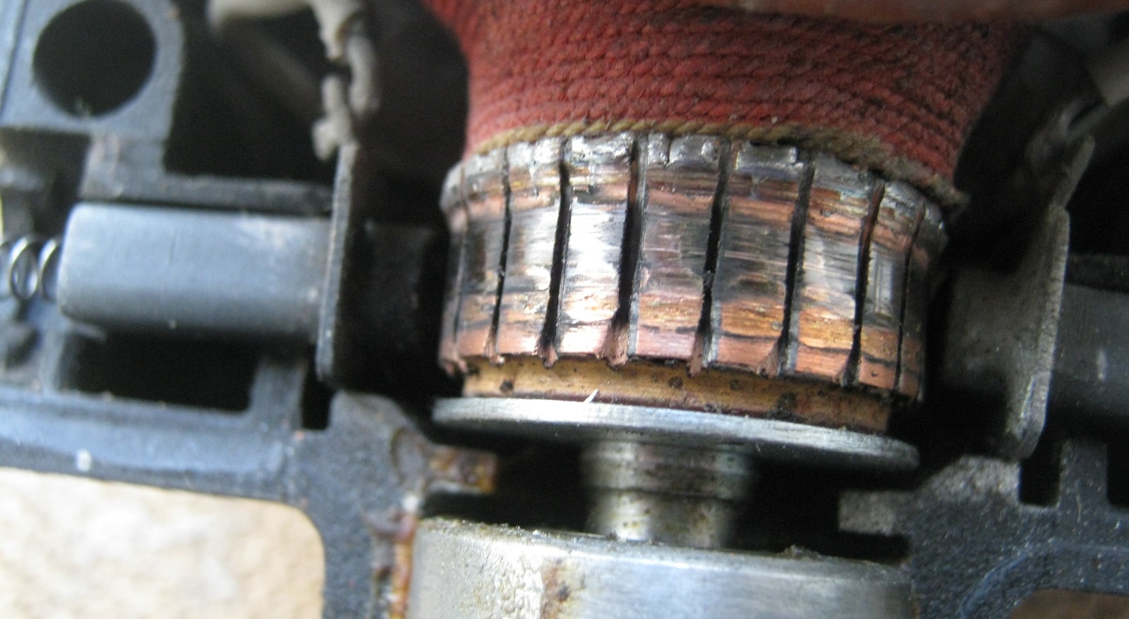 damaged slats on the Indesit SM motor