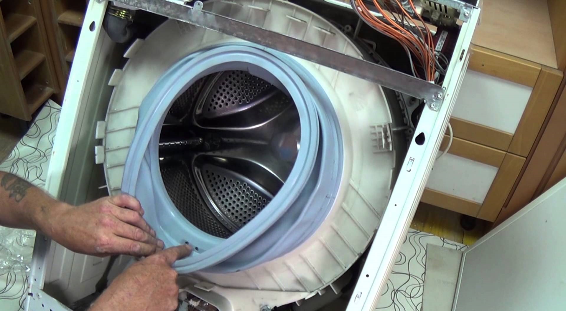 We remove everything that will interfere with removing the tank.