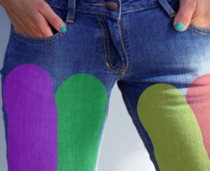 Какво трябва да направя, ако дънките ми се оцветят при пране?