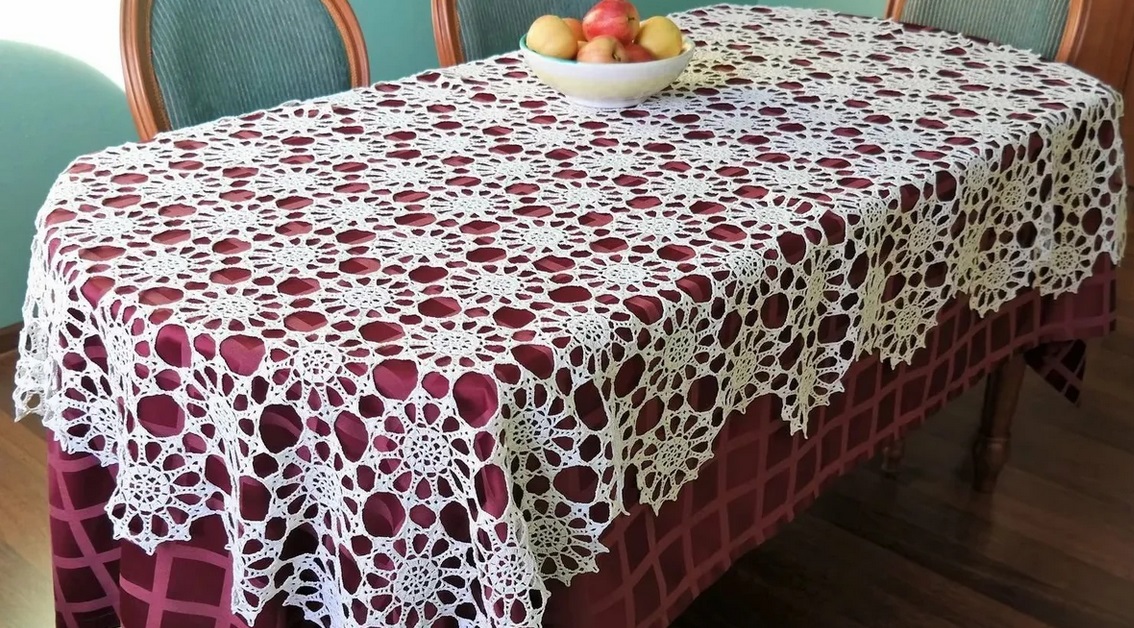 a knitted tablecloth is difficult to wash