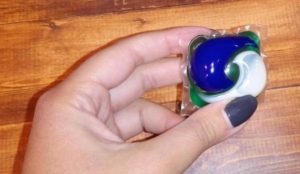 Как да използвате таблетки за съдомиялна машина Fairy