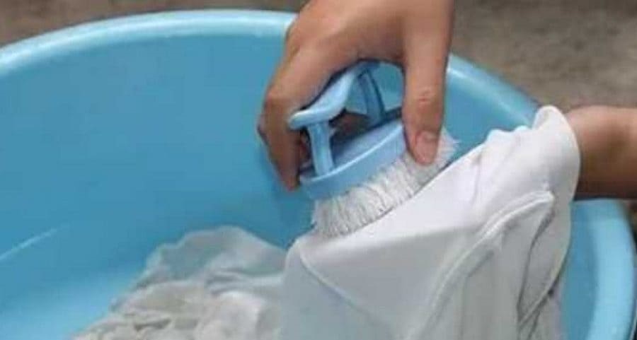 washing a white cotton shirt