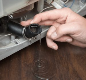 Моята пералня Samsung не източва правилно.