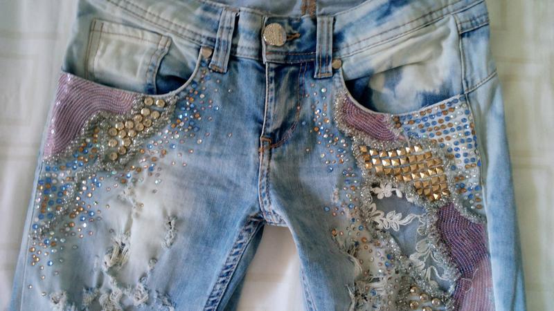 How to wash clothes with accessories