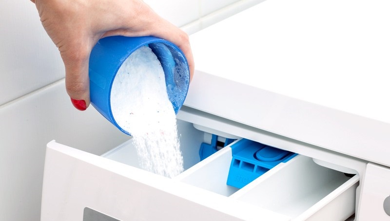 изсипете праха