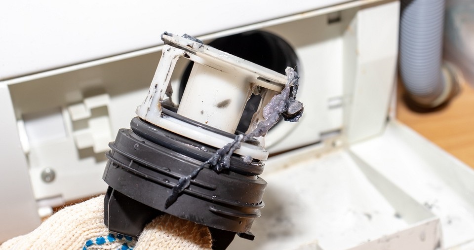 clean the filter element