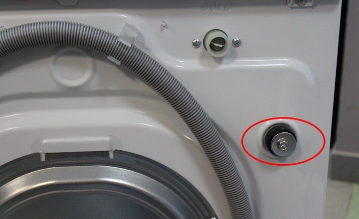 remove the transport bolts