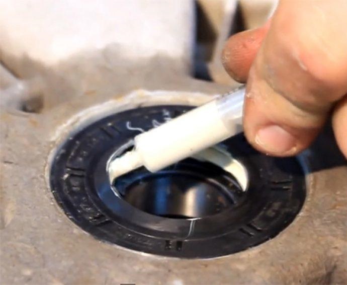 How to replace the grease for a washing machine seal